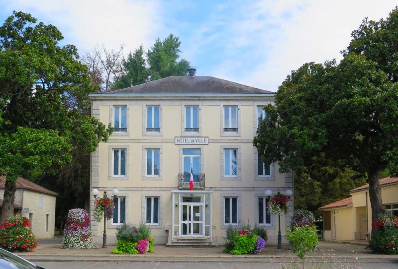 Mairie de Lavardac