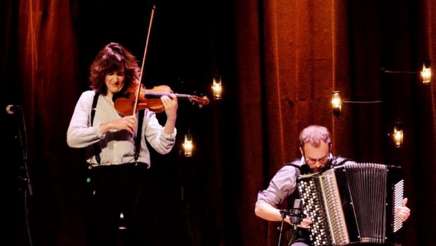 Festival Jazz en Albret : Fiona Mombet Duo mardi au château de Laroche - petitbleu.fr