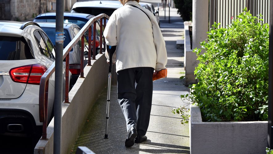 La ville d'Agen apporte aide et écoute aux seniors isolés - ladepeche.fr