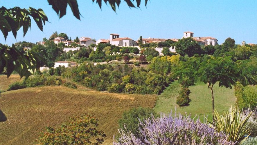 Pujols : plus beau village de France et sentinelle du Villeneuvois